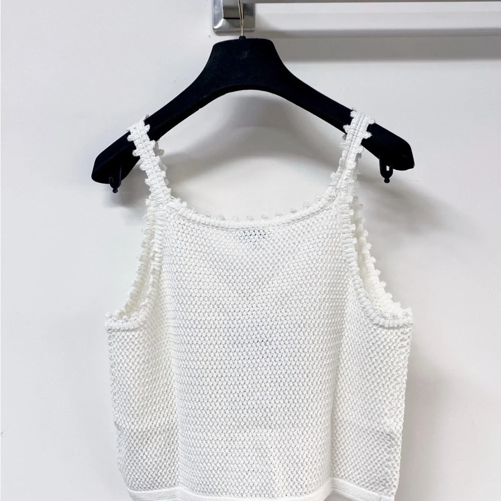 Chanel vest - Picture 4 of 6